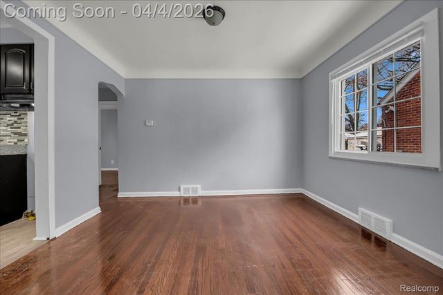 17212 Sunderland Road, Detroit, MI 48219