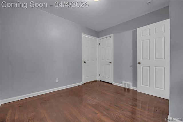 17212 Sunderland Road, Detroit, MI 48219