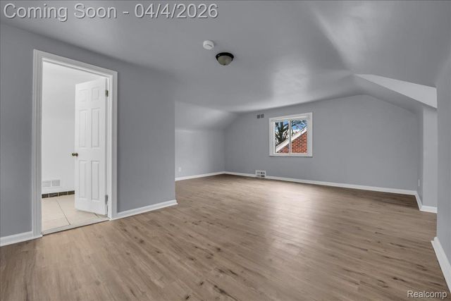 17212 Sunderland Road, Detroit, MI 48219