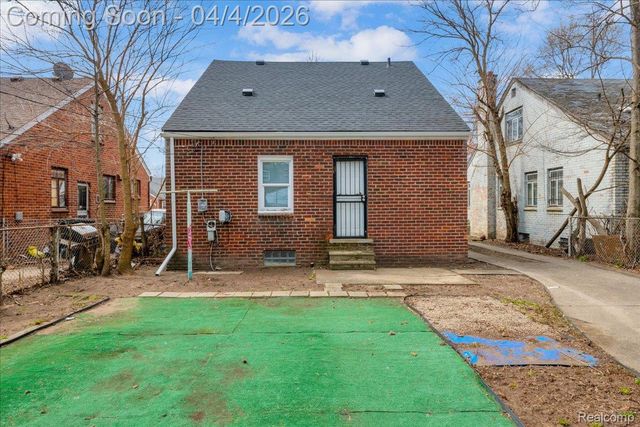 17212 Sunderland Road, Detroit, MI 48219