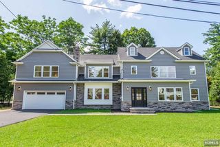 6 Lakeview Terrace, Woodcliff Lake, NJ 07677