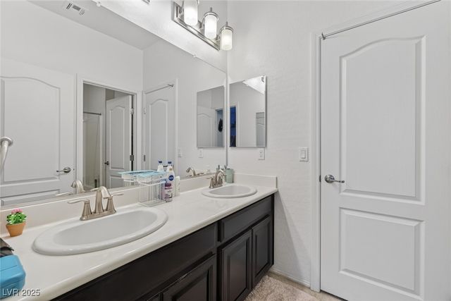 10615 College Hill Avenue, Las Vegas, NV 89166