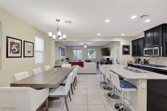 10615 College Hill Avenue, Las Vegas, NV 89166