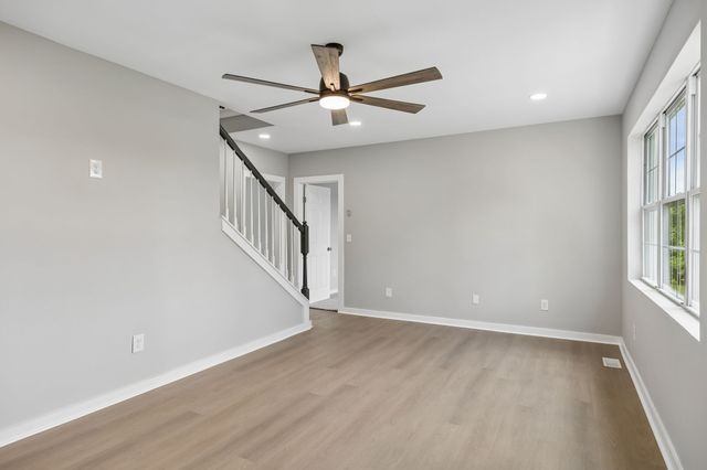 103 Pemberton Dr, Ashland City, TN 37015