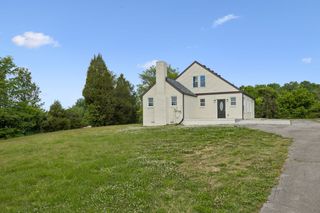 103 Pemberton Dr, Ashland City, TN 37015