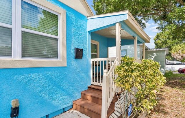 2120 43RD TERRACE N, St Petersburg, FL 33714