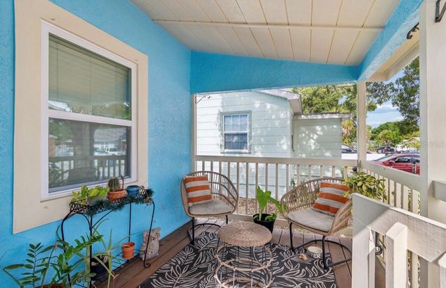 2120 43RD TERRACE N, St Petersburg, FL 33714