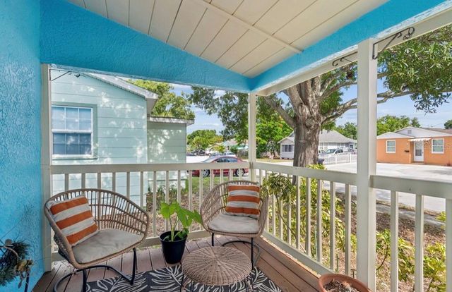 2120 43RD TERRACE N, St Petersburg, FL 33714