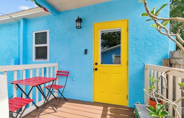 2120 43RD TERRACE N, St Petersburg, FL 33714