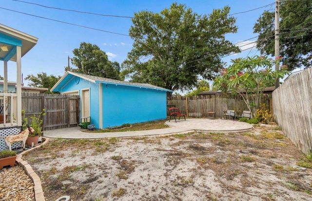2120 43RD TERRACE N, St Petersburg, FL 33714