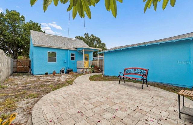 2120 43RD TERRACE N, St Petersburg, FL 33714
