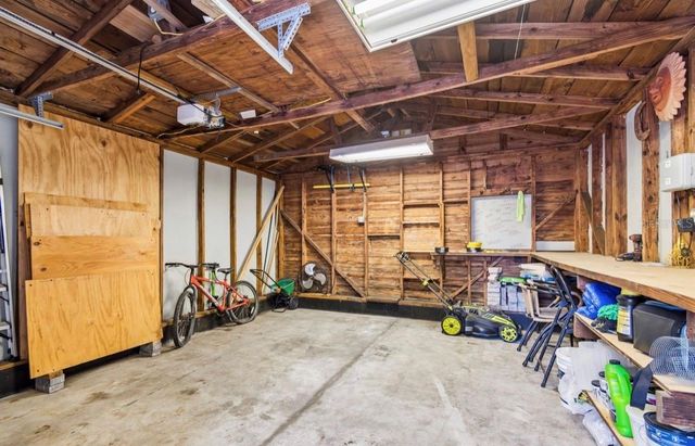 2120 43RD TERRACE N, St Petersburg, FL 33714