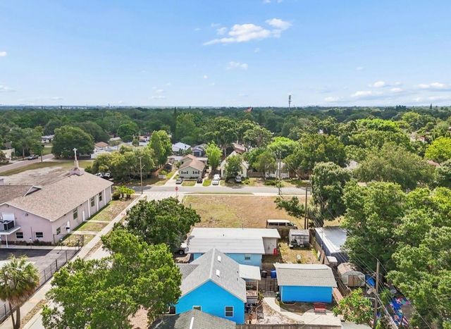 2120 43RD TERRACE N, St Petersburg, FL 33714