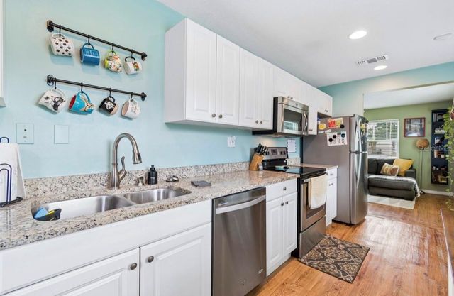 2120 43RD TERRACE N, St Petersburg, FL 33714