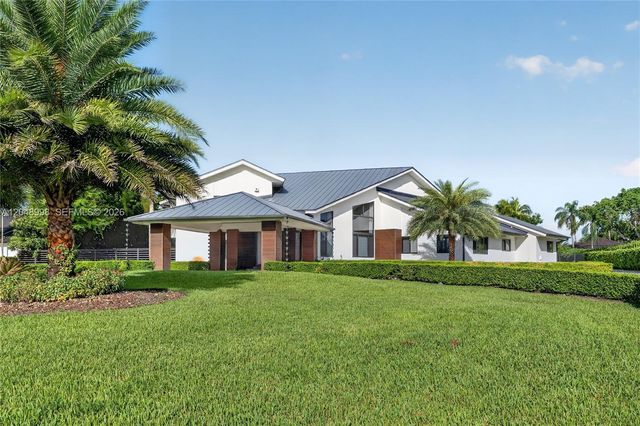 10506 SW 89 Place, Miami, FL 33176