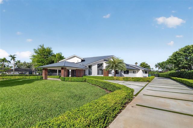 10506 SW 89 Place, Miami, FL 33176