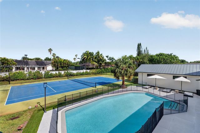 10506 SW 89 Place, Miami, FL 33176