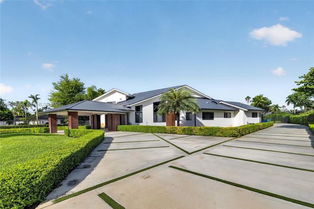 10506 SW 89 Place, Miami, FL 33176