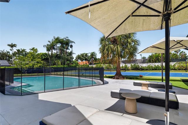 10506 SW 89 Place, Miami, FL 33176