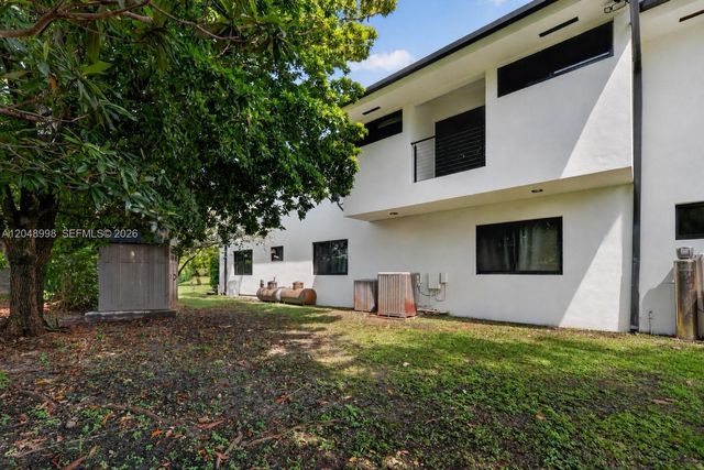10506 SW 89 Place, Miami, FL 33176