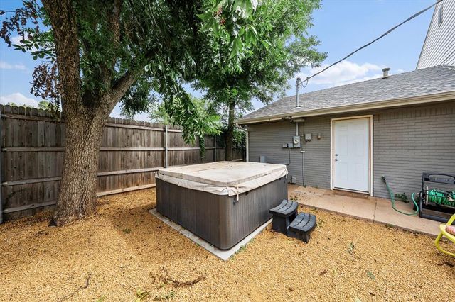 6801 N Shawnee Avenue, Oklahoma City, OK 73116