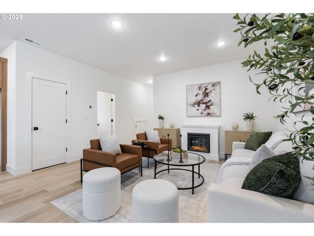 410 Ne 117th Ave, Vancouver, WA 98684