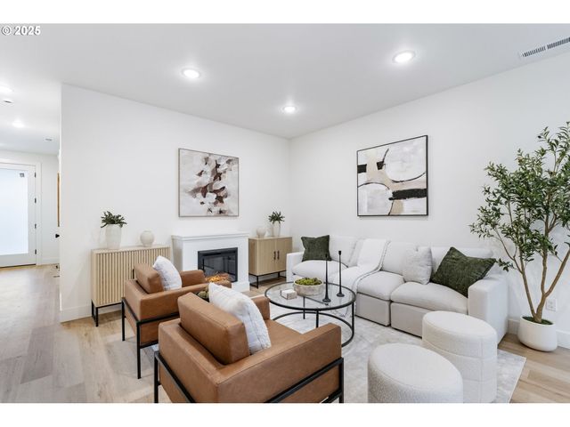 410 Ne 117th Ave, Vancouver, WA 98684