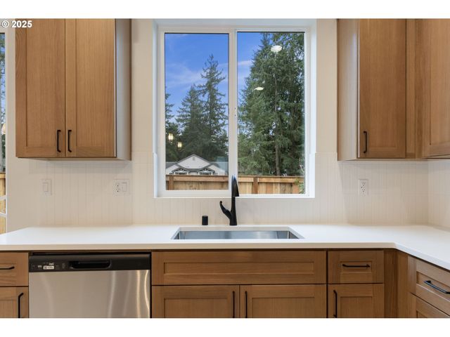 410 Ne 117th Ave, Vancouver, WA 98684