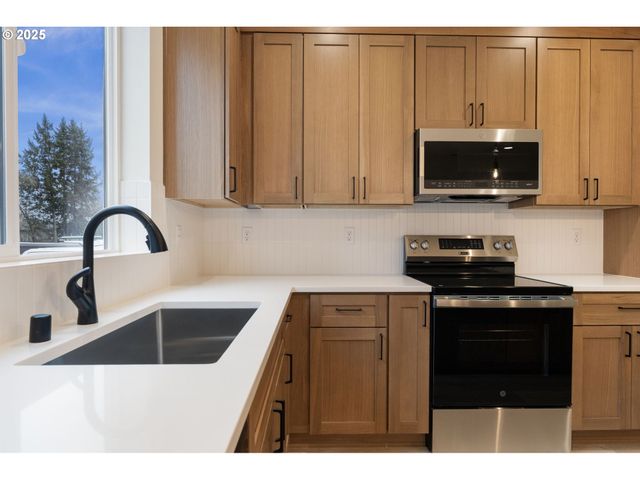 410 Ne 117th Ave, Vancouver, WA 98684