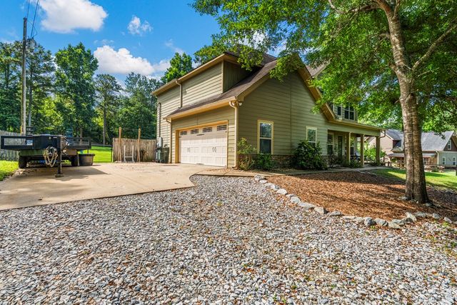 397 Owens Road, Fort Mitchell, AL 36856