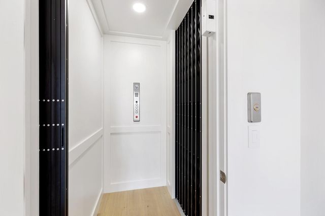 1650 Beachtown Drive, Galveston, TX 77550