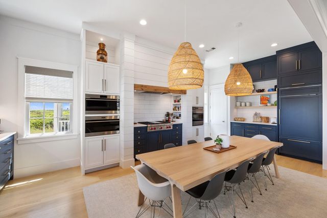 1650 Beachtown Drive, Galveston, TX 77550