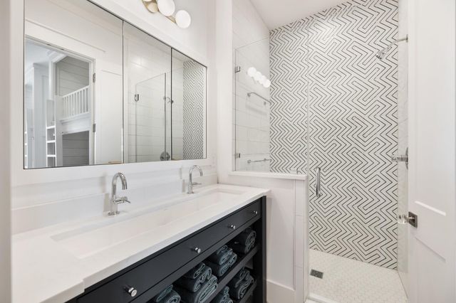 1650 Beachtown Drive, Galveston, TX 77550