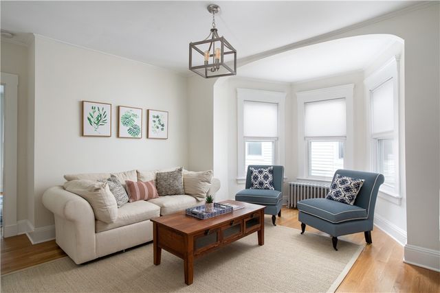 30 East Bowery Street, Newport, RI 02840