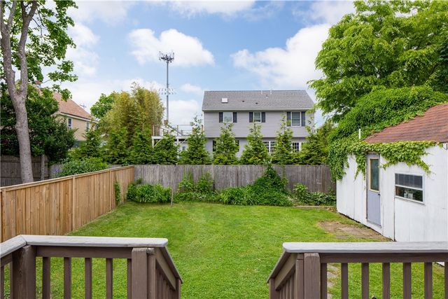 30 East Bowery Street, Newport, RI 02840