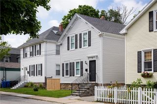 30 East Bowery Street, Newport, RI 02840