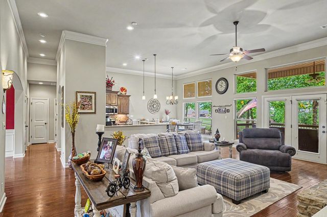 2 Algeciras Lane, Hot Springs Village, AR 71909