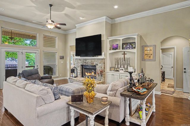 2 Algeciras Lane, Hot Springs Village, AR 71909