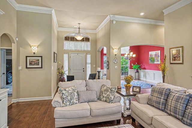 2 Algeciras Lane, Hot Springs Village, AR 71909