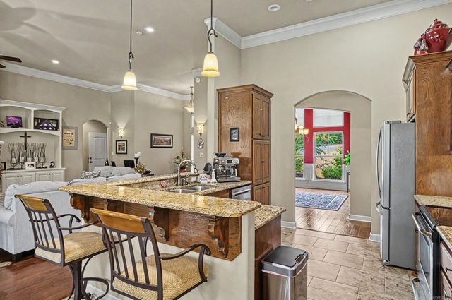 2 Algeciras Lane, Hot Springs Village, AR 71909