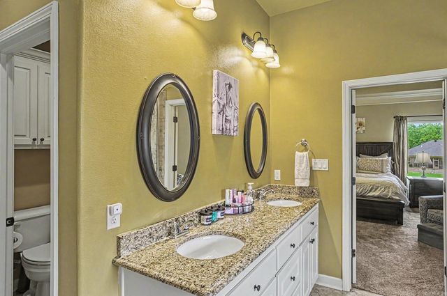 2 Algeciras Lane, Hot Springs Village, AR 71909