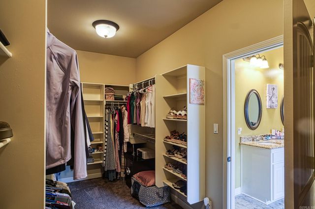 2 Algeciras Lane, Hot Springs Village, AR 71909