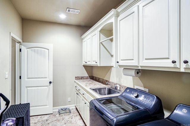 2 Algeciras Lane, Hot Springs Village, AR 71909