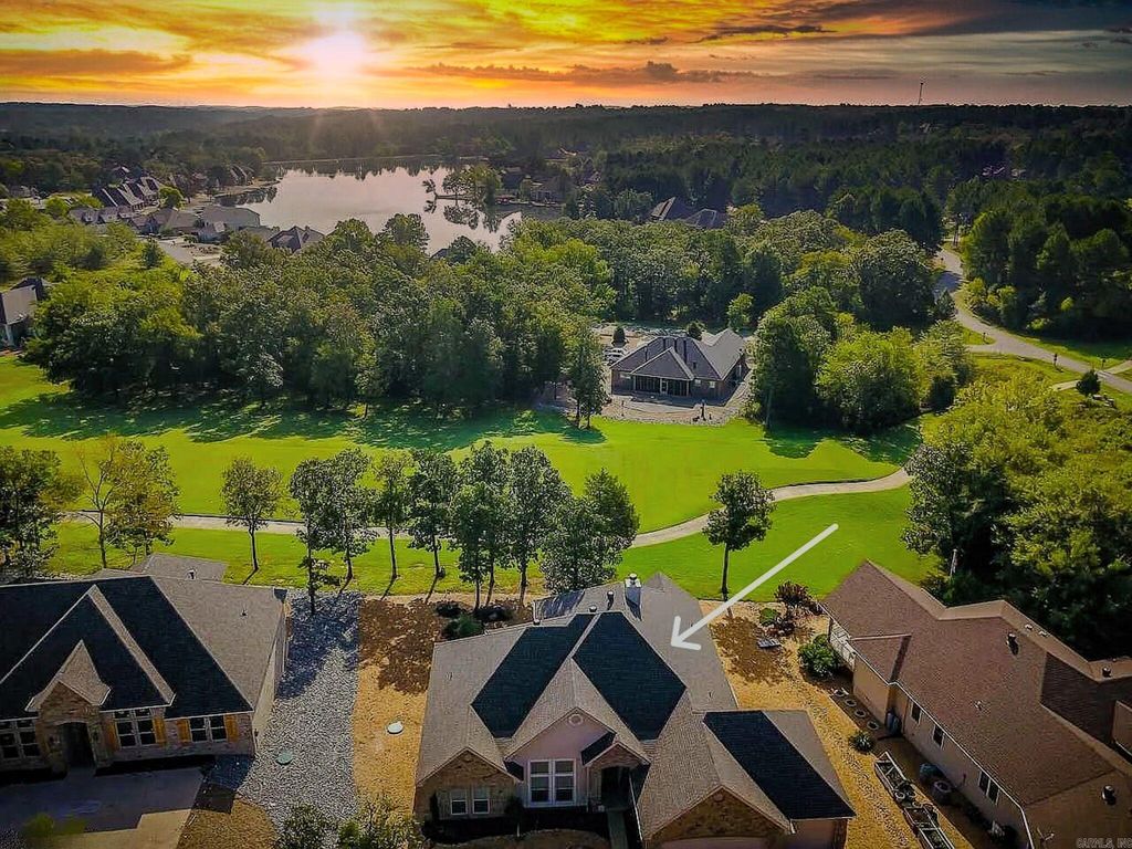 2 Algeciras Lane, Hot Springs Village, AR 71909