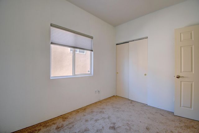 8427 Llano Vista Avenue SW, Albuquerque, NM 87121