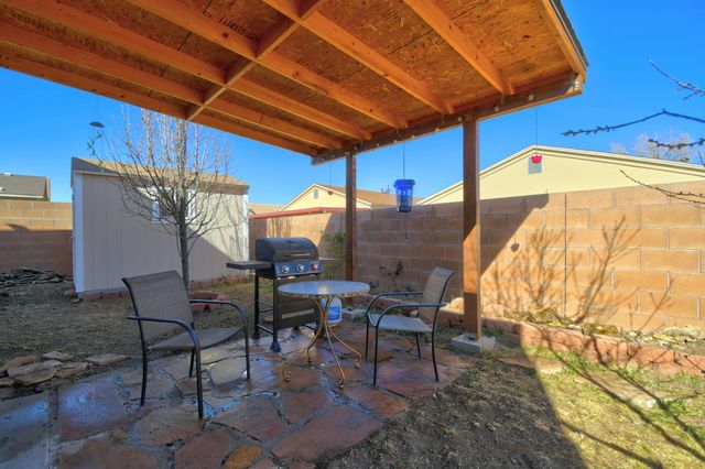 8427 Llano Vista Avenue SW, Albuquerque, NM 87121