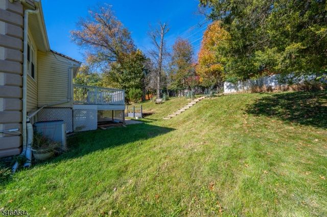 65 Shady Ln, Bridgewater Twp., NJ 08805