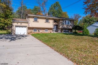 65 Shady Ln, Bridgewater Twp., NJ 08805