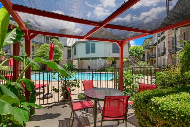 2425 Ashdale DR 32, Austin, TX 78757