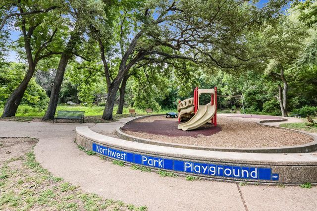 2425 Ashdale DR 32, Austin, TX 78757